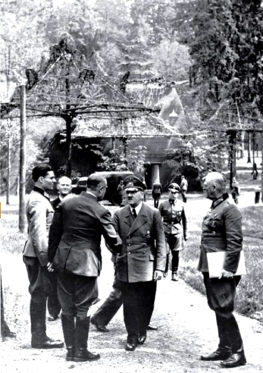 1944년 7월 15일 늑대굴의 슈타우펜베르크와 히틀러